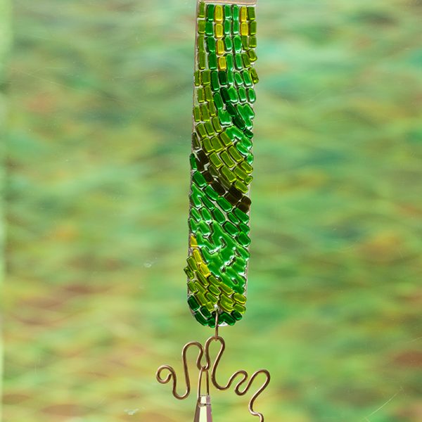 glass suncatcher green color rod with crystal and brass wire