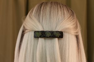 glass hair clip paleo-glassic green mulberry