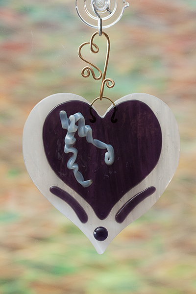 glass suncatcher purple heart with brass wire